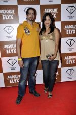 Adam Bedi, Nisha Harale at Sun Dance Party by Absolut Elyx in Mumbai on 21st Oct 2012 (104).JPG
